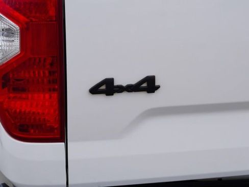 Used 2021 Toyota Tundra SR5 w/ SR5 Upgrade Package AWD/4WD image 15