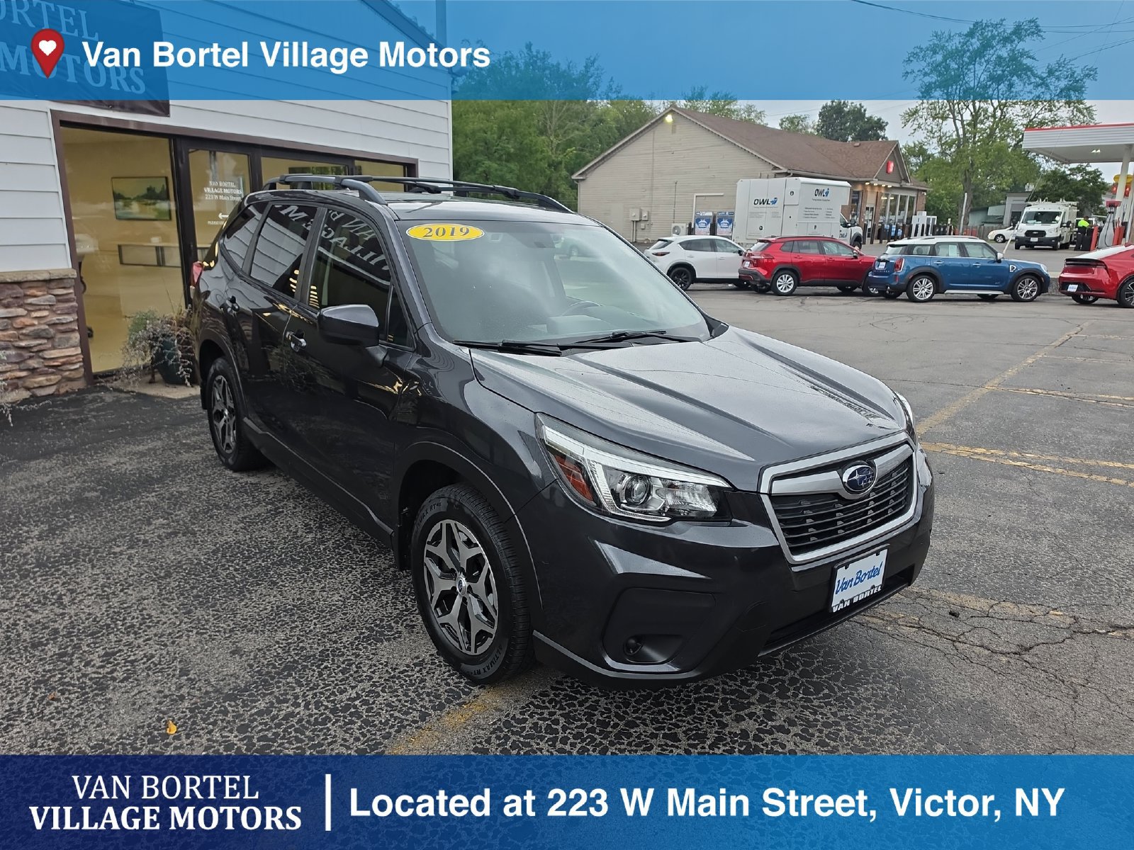 Used 2019 Subaru Forester Premium AWD/4WD image 3