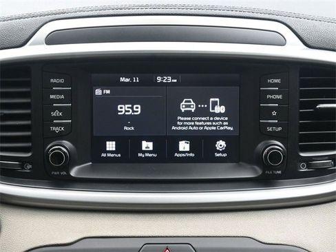 Used 2020 Kia Sorento EX image 22