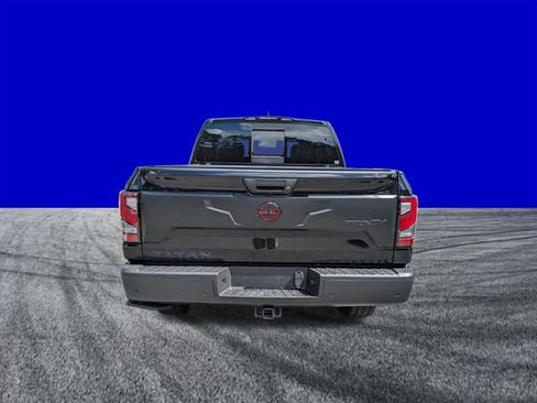 Used 2024 Nissan Titan PRO-4X w/ Pro-4x Convenience Package AWD/4WD image 5