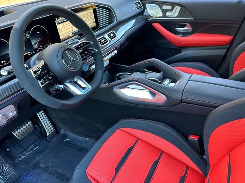 New 2026 Mercedes-Benz GLE 53 AMG 4MATIC Coupe image 9