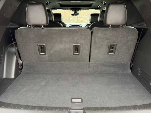 Used 2022 Chevrolet Traverse High Country image 30