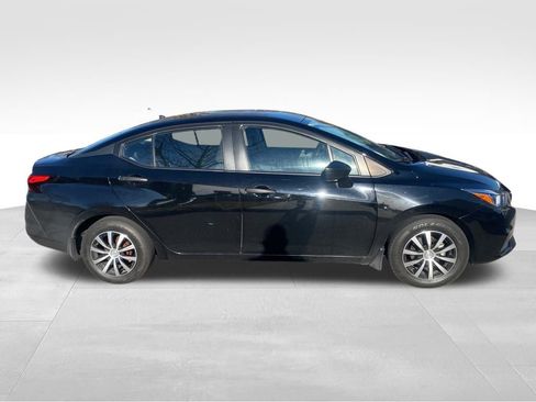 Used 2020 Nissan Versa S image 14