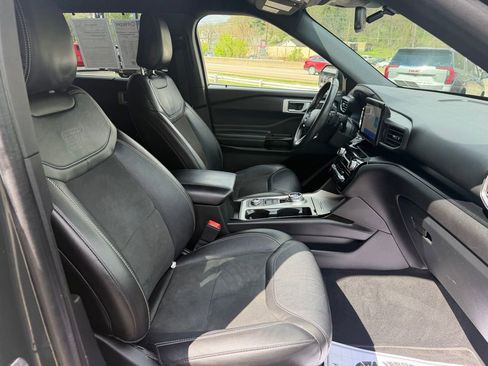 Used 2022 Ford Explorer ST w/ ST Street Pack AWD/4WD image 41