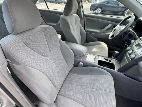 Used 2011 Toyota Camry FWD image 9