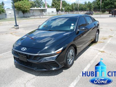 Used 2024 Hyundai Elantra SEL