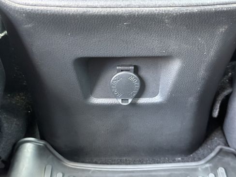 Used 2023 Toyota RAV4 LE FWD image 73
