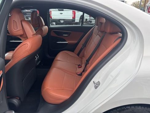 Used 2025 Mercedes-Benz C 300 4MATIC Sedan image 27