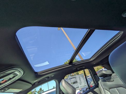 New 2025 Jeep Grand Cherokee Limited image 22