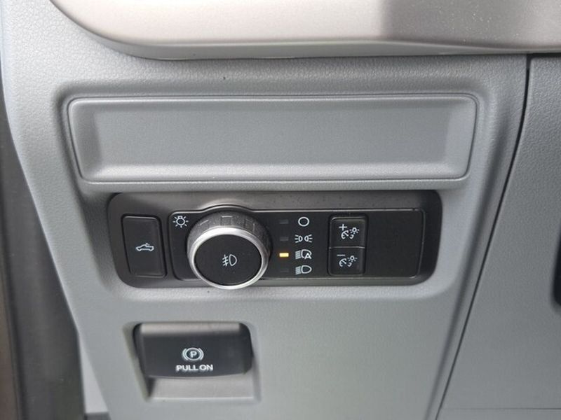 Used 2023 Ford F150 XLT AWD/4WD image 28