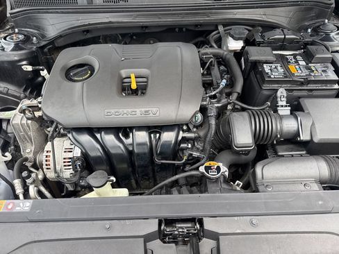 Used 2023 Kia Forte GT-Line w/ GT-Line Premium Package FWD image 34