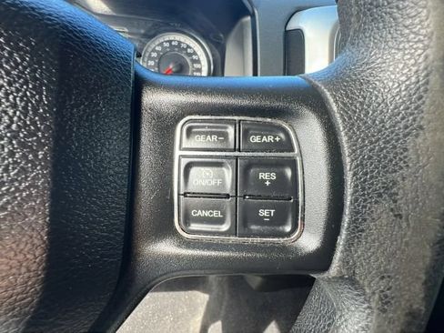 Used 2019 RAM 1500 Classic SLT AWD/4WD image 19