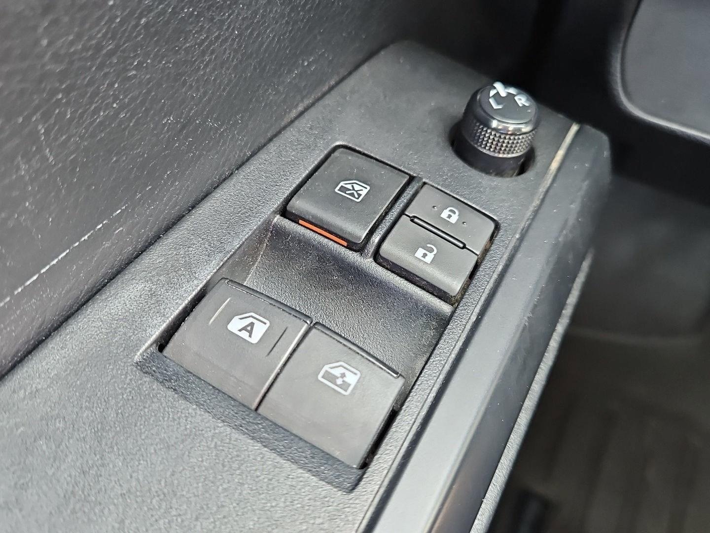 Used 2019 Toyota Tacoma SR RWD image 23