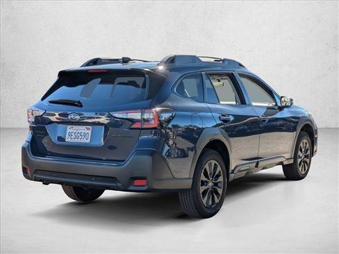 Certified 2023 Subaru Outback Onyx Edition image 4