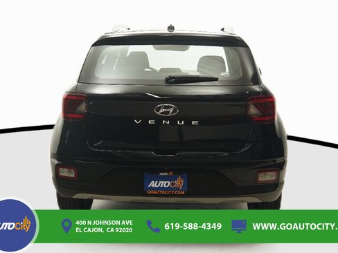 Used 2023 Hyundai Venue SEL w/ Cargo Package FWD image 12