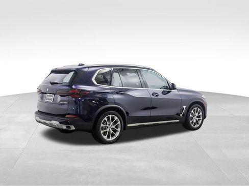 New 2026 BMW X5 xDrive50e w/ Climate Comfort Package image 5