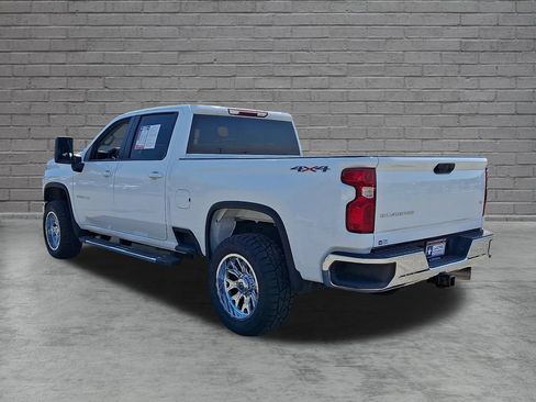 Used 2025 Chevrolet Silverado 2500 LT w/ Convenience Package AWD/4WD image 8