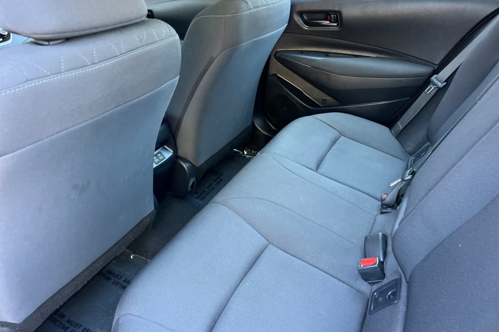 Certified 2025 Toyota Corolla LE FWD image 4
