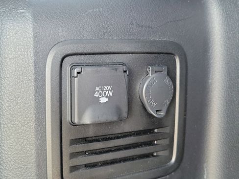 Used 2024 Toyota 4Runner SR5 Premium image 9