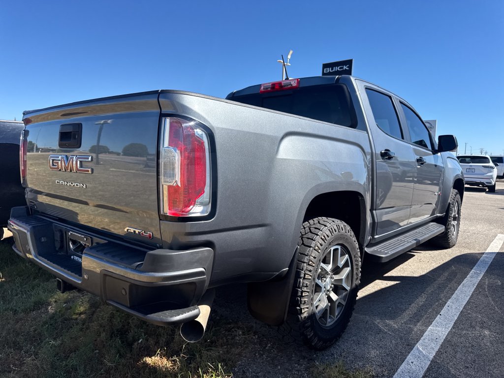 Used 2022 GMC Canyon AT4 w/ Driver Alert Package AWD/4WD image 6