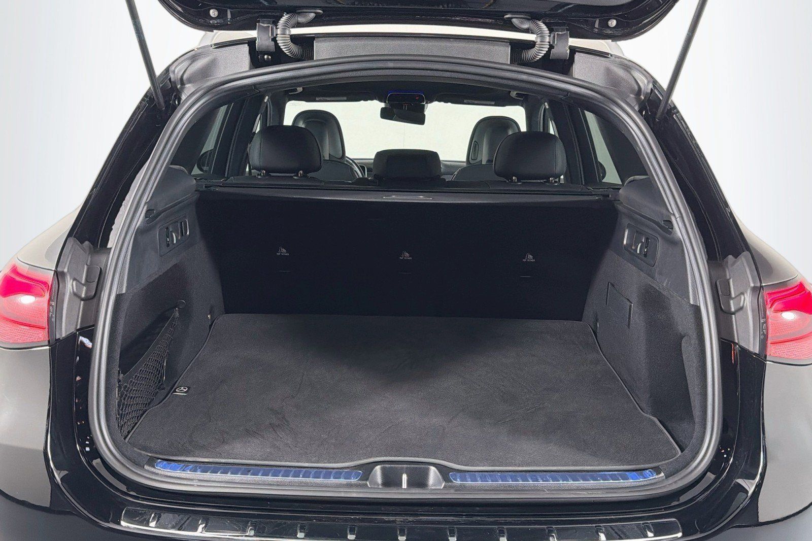 Used 2026 Mercedes-Benz GLC 300 image 24