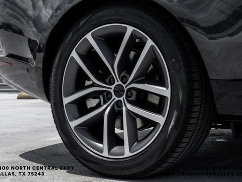 New 2026 Land Rover Range Rover Long Wheelbase SE AWD/4WD image 60
