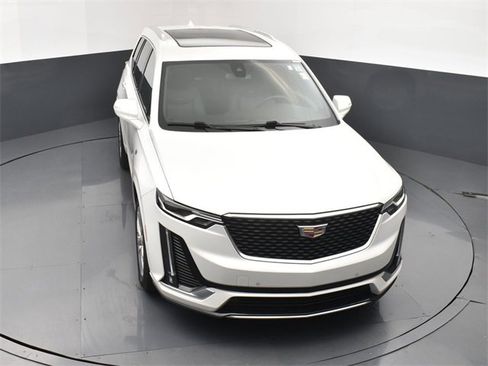 Used 2023 Cadillac XT6 Premium Luxury w/ LPO, Floor Liner Package image 18