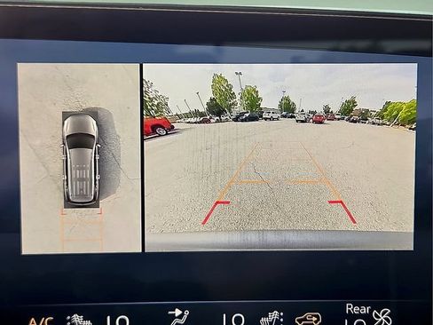 Used 2025 Buick Enclave Preferred FWD image 20