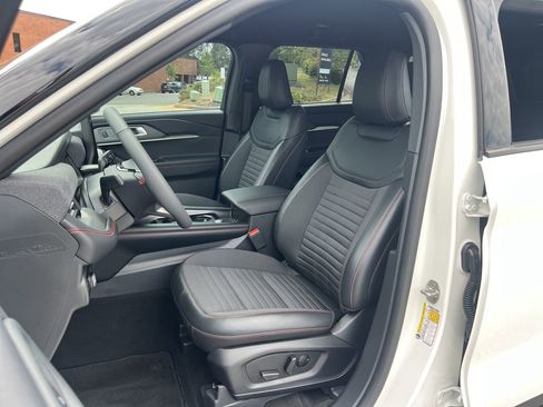 New 2026 Ford Explorer ST-Line w/ ST-Line Street Pack RWD image 16