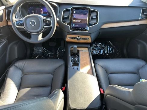 Certified 2024 Volvo XC90 B6 Plus w/ Protection Package Premier image 17