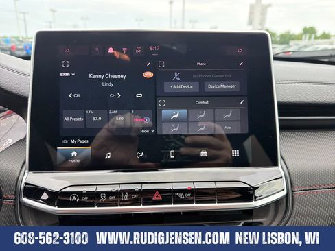 Used 2025 Jeep Compass Trailhawk AWD/4WD image 18
