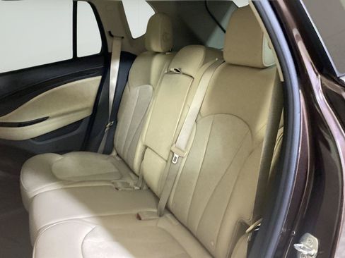 Used 2020 Buick Envision Preferred FWD image 36