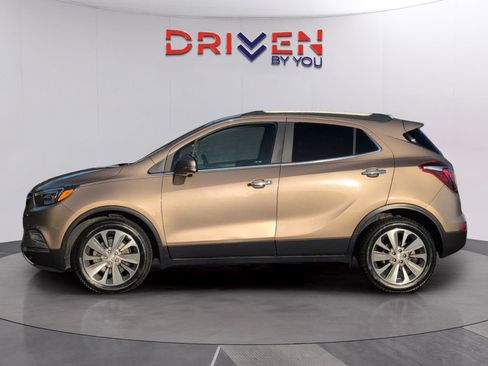 Used 2019 Buick Encore Preferred FWD image 2