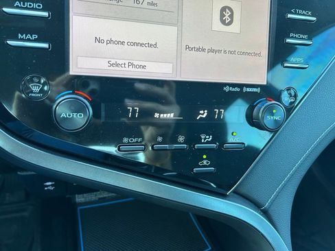 Used 2019 Toyota Camry XSE image 26