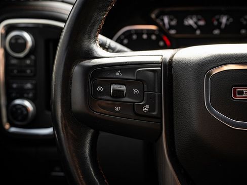 Used 2020 GMC Sierra 1500 AT4 w/ Off-Road Performance Package image 30