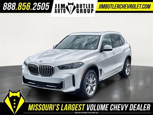 Used 2025 BMW X5 xDrive50e image 1