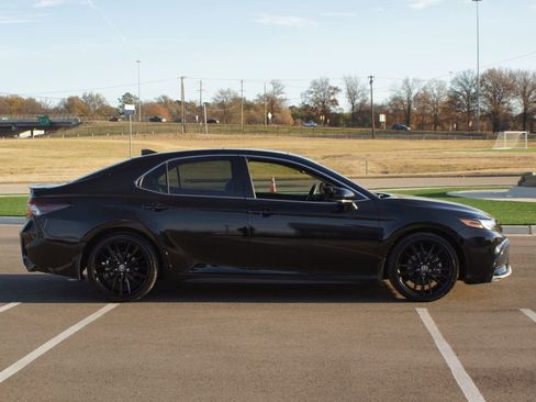 Used 2023 Toyota Camry XSE image 21