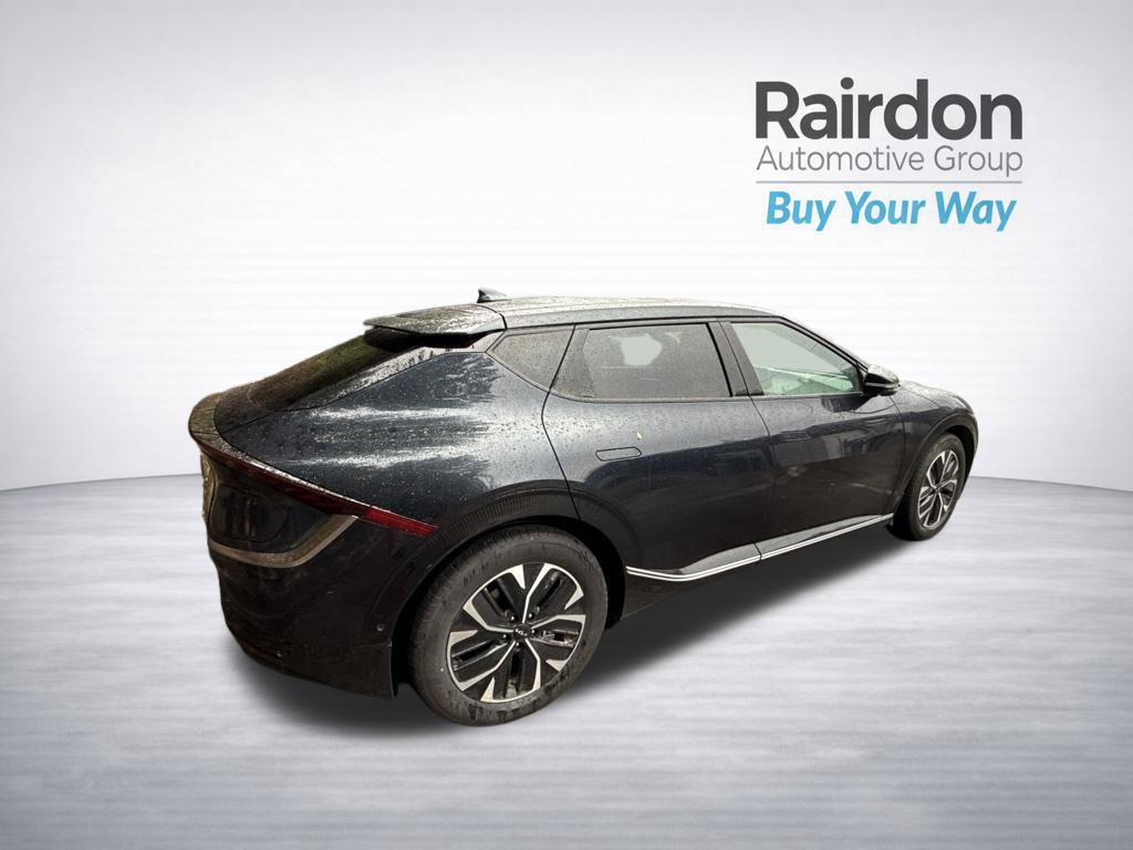 Used 2024 Kia EV6 Wind w/ Wind Technology Package AWD/4WD image 7