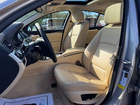 Used 2013 BMW 528i Sedan RWD image 17