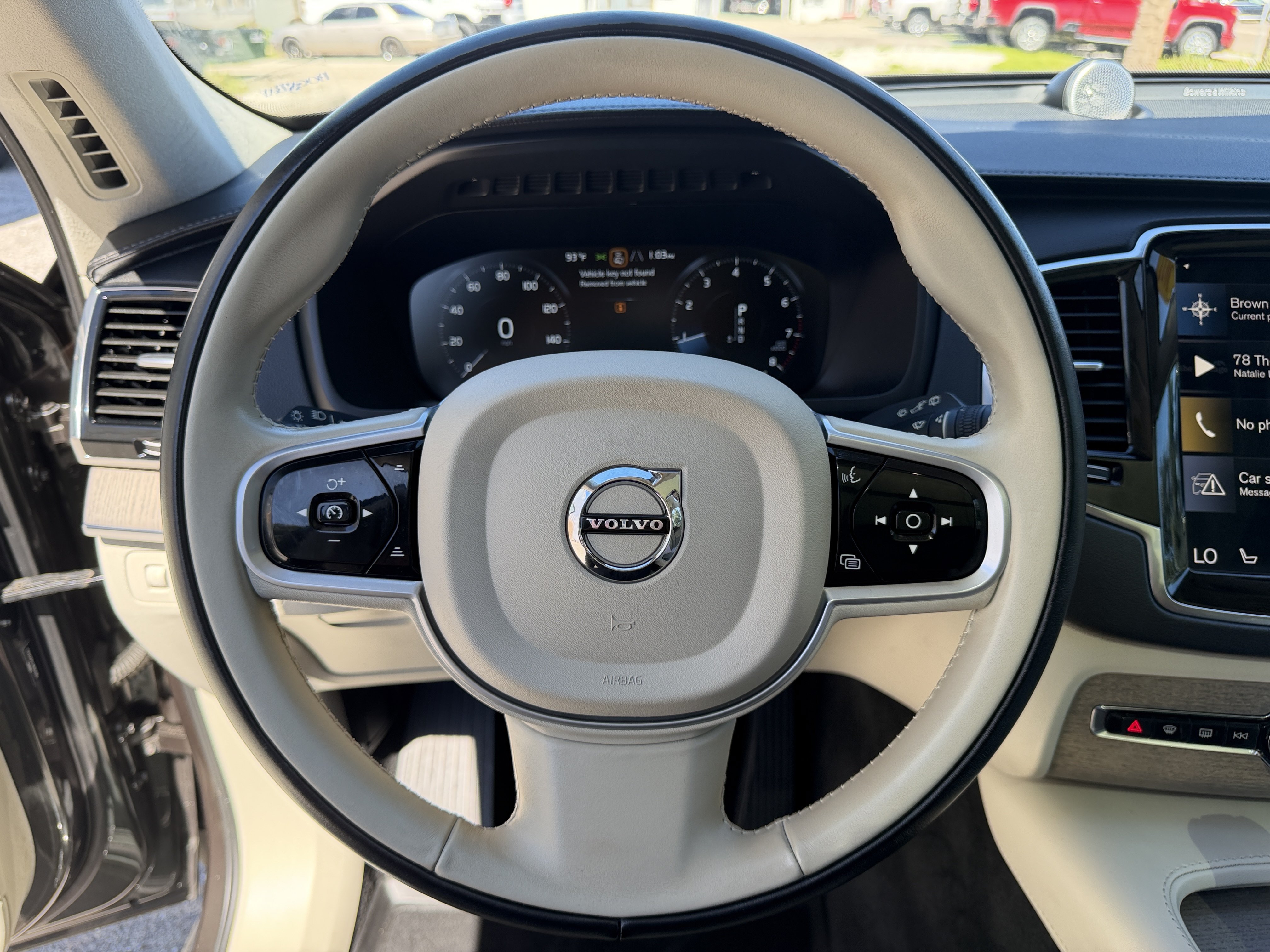 Used 2022 Volvo XC90 T6 Inscription w/ Lounge Package AWD/4WD image 34