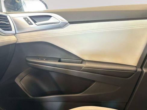 New 2026 Volkswagen Taos SE AWD/4WD image 23