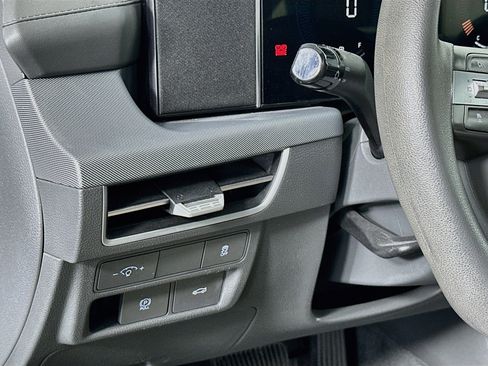 Used 2025 Hyundai Sonata SEL FWD image 17