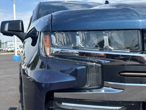 Used 2019 Chevrolet Silverado 1500 High Country w/ Technology Package AWD/4WD image 11