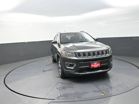 Used 2021 Jeep Compass Limited image 31