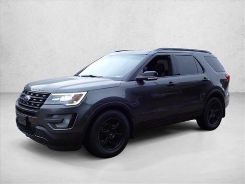 Used 2017 Ford Explorer Sport w/ Equipment Group 401A AWD/4WD image 6