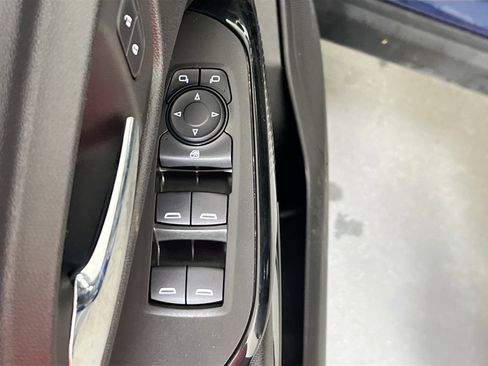 Used 2024 Chevrolet Trax LT w/ LT Convenience Package image 17