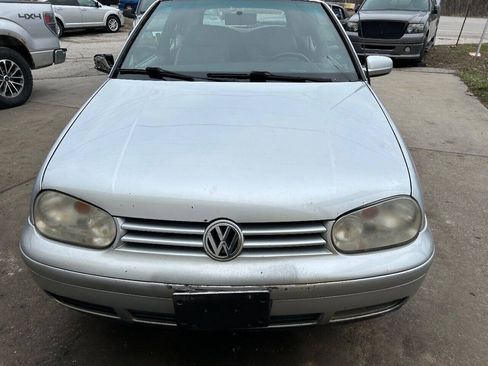Used 2002 Volkswagen Cabrio GLX FWD image 3