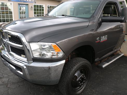 Used 2016 RAM 3500 Tradesman w/ Power & Remote Entry Group AWD/4WD image 38