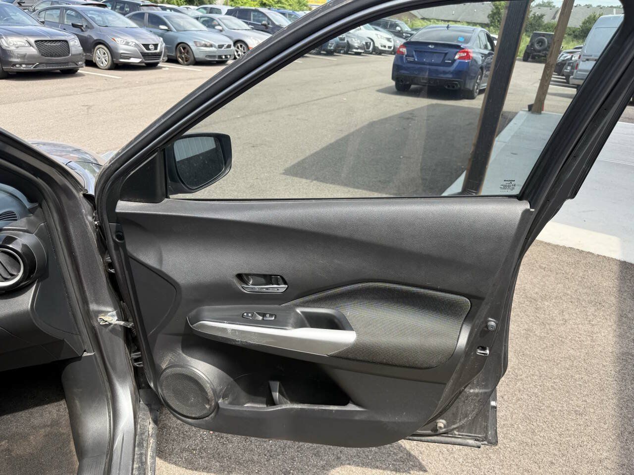 Used 2019 Nissan Kicks S FWD image 13