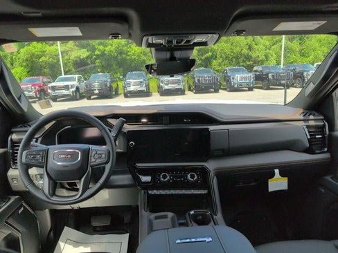 New 2026 GMC Sierra 3500 AT4 w/ AT4 Premium Plus Package AWD/4WD image 33